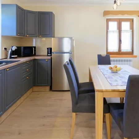 Pahari By Rent Istria Roč