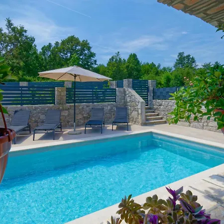 Сasa de vacaciones Pahari By Rent Istria