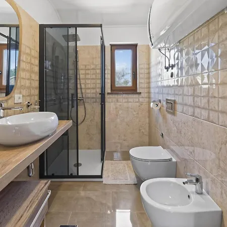 Сasa de vacaciones Pahari By Rent Istria *