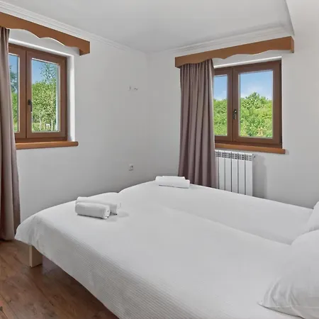 Pahari By Rent Istria Сasa de vacaciones Roč